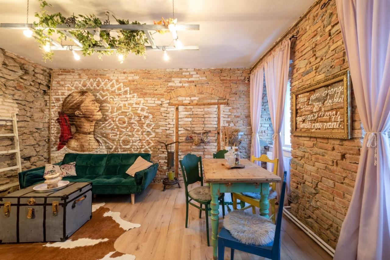 Accommodation At The Folklore Apartment Bratislava Exteriör bild