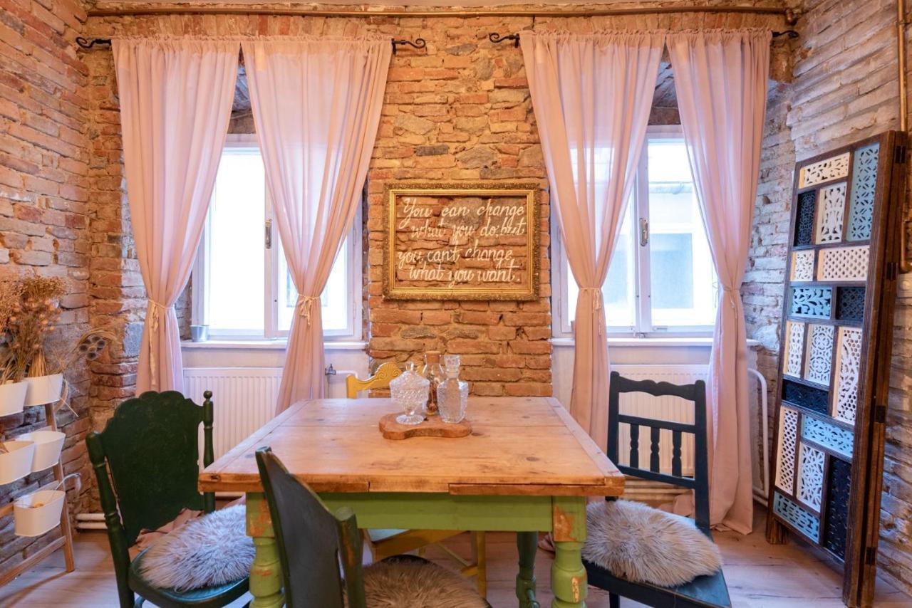 Accommodation At The Folklore Apartment Bratislava Exteriör bild